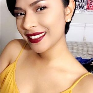 Meet your Posher, Miriam berenice